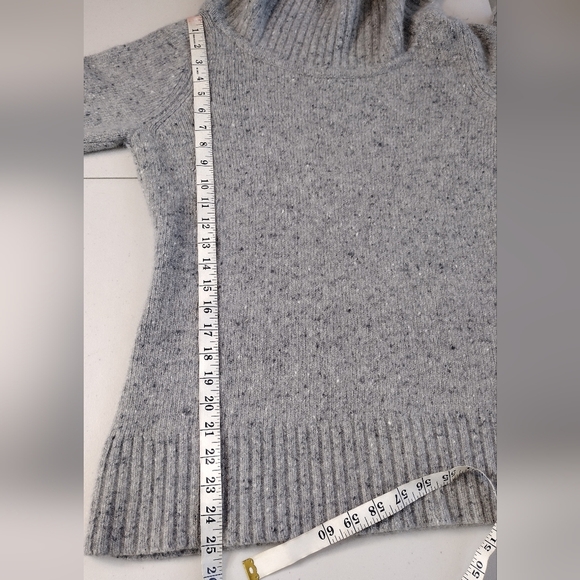 Neiman Marcus Exclusive Women's 100% Cashmere Knit Pullover Cowlneck Sweater - Picture 10 of 11